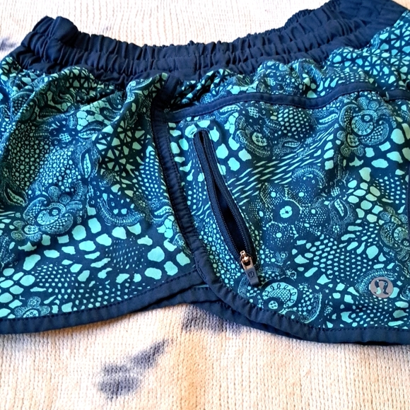 Lululemon Run Shorts - Picture 4 of 8